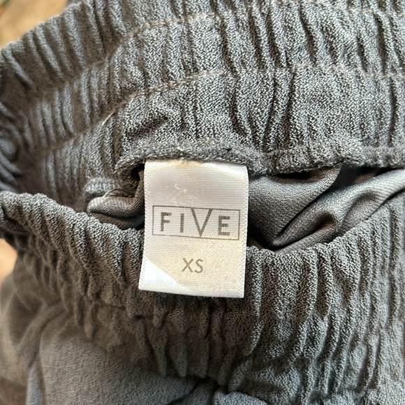 Five airbrush jogger - Picture 3 of 3